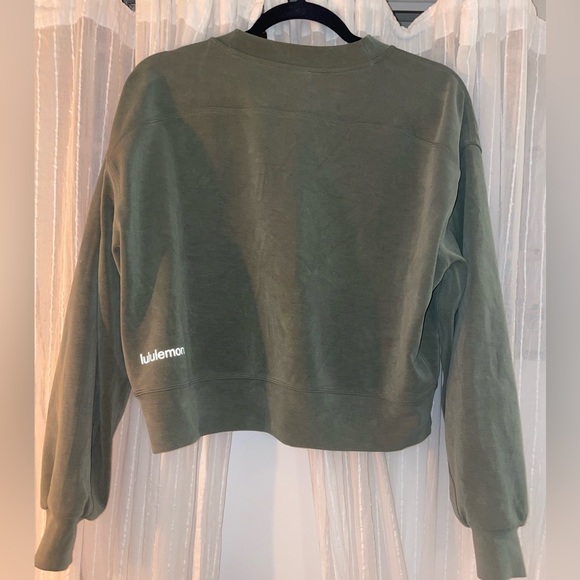LULULEMON size 4 green crewneck - Picture 3 of 3